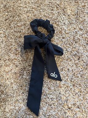 ALO Yoga Black Bow Scrunchie Hair Tie with Logo